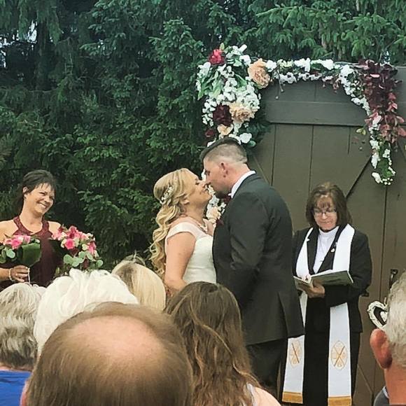 Meet your Posher, Kerri - Picture 1 of 3